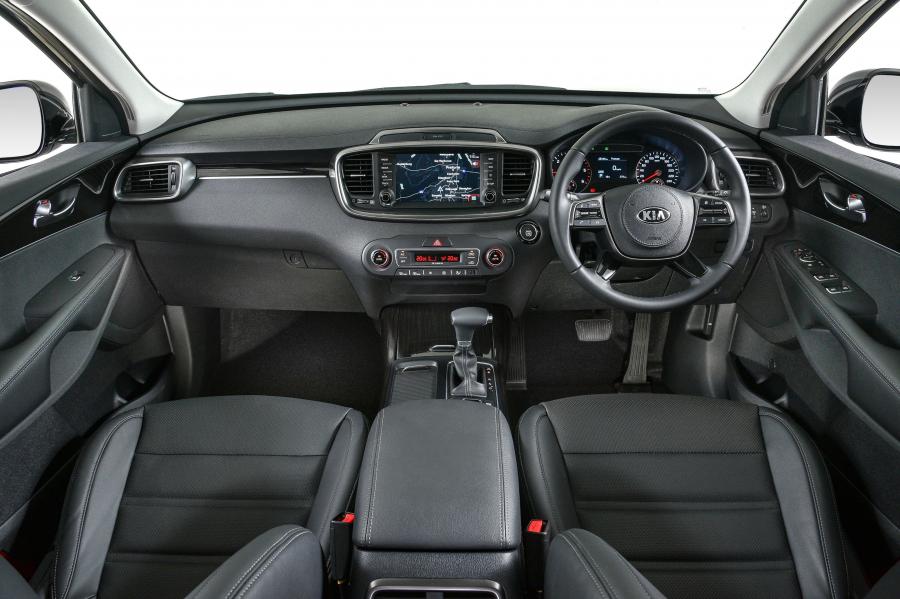 Торпедо Kia Sorento (UM) 2018 года  (ZA) (фото 26 из 40)